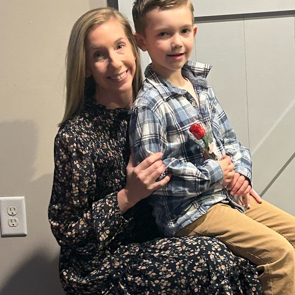 Petal and pup black floral dress. frill sleeves. Great fit. - Picture 3 of 3